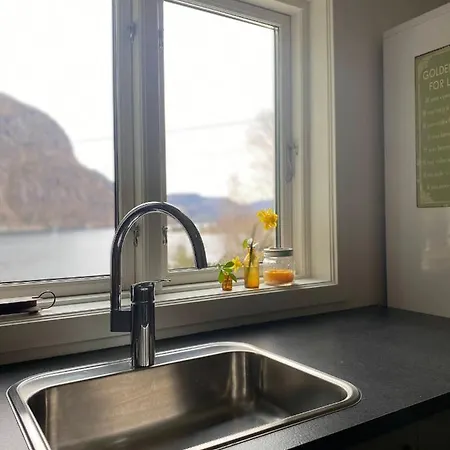 Ferienhaus Hannahuset. Like Ved Fjell Og Fjord *